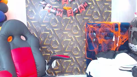 Snapshot of harry_jhonsonn chatting on 10-29-25, 08:54 Harry online show from 10-29-25, 08:54