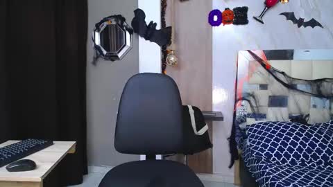 Snapshot of harry_jhonsonn chatting on 10-30-25, 04:52 Harry online show from 10-30-25, 04:52