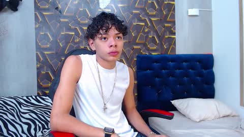 Snapshot of harry_jhonsonn chatting on 11-11-25, 11:05 Harry online show from 11-11-25, 11:05