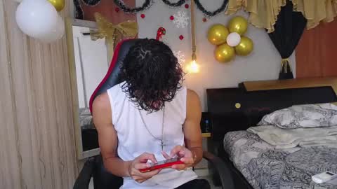 Snapshot of harry_jhonsonn chatting on 11-12-25, 10:41 Harry online show from 11-12-25, 10:41