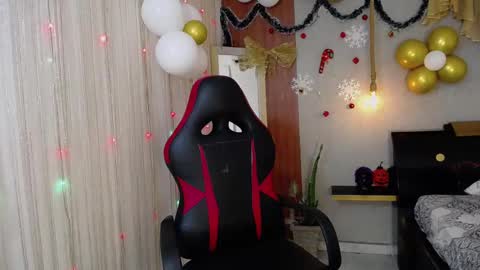 Snapshot of harry_jhonsonn chatting on 11-14-25, 04:55 Harry online show from 11-14-25, 04:55