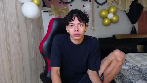 Snapshot of harry_jhonsonn chatting on 11-16-25, 10:26 Harry online show from 11-16-25, 10:26