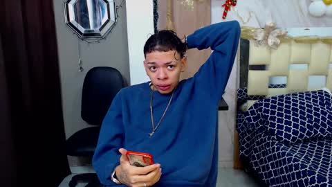 Snapshot of harry_jhonsonn chatting on 12-01-25, 02:27 Harry online show from 12-01-25, 02:27