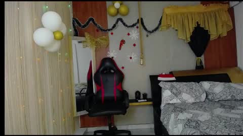 Snapshot of harry_jhonsonn chatting on 12-18-25, 12:49 Harry online show from 12-18-25, 12:49