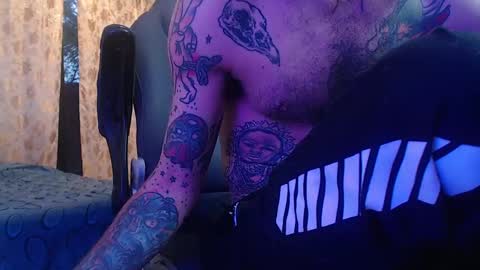 Snapshot of harry_reems_ chatting on 12-21-24, 11:11 OMAR online show from 12-21-24, 11:11