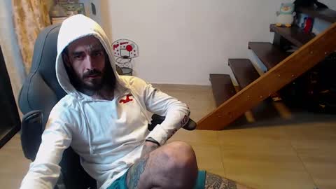 Snapshot of harry_reems_ chatting on 01-02-25, 11:27 OMAR online show from 01-02-25, 11:27