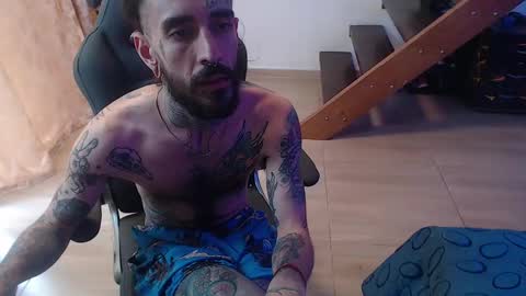 Snapshot of harry_reems_ chatting on 01-12-25, 03:36 OMAR online show from 01-12-25, 03:36