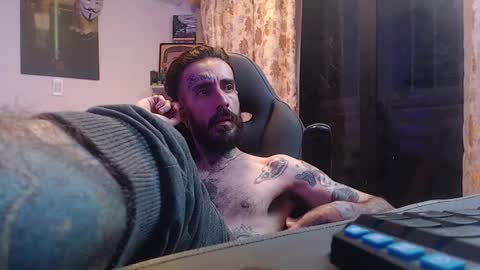 Snapshot of harry_reems_ chatting on 01-16-25, 03:02 OMAR online show from 01-16-25, 03:02