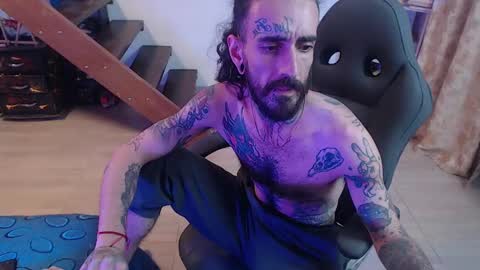 Snapshot of harry_reems_ chatting on 01-23-25, 09:39 OMAR online show from 01-23-25, 09:39