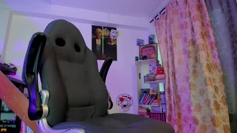 Snapshot of harry_reems_ chatting on 01-27-25, 12:05 OMAR online show from 01-27-25, 12:05