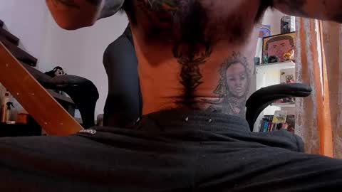 Snapshot of harry_reems_ chatting on 02-14-25, 04:20 OMAR online show from 02-14-25, 04:20