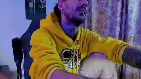 Snapshot of harry_reems_ chatting on 02-25-25, 01:52 OMAR online show from 02-25-25, 01:52