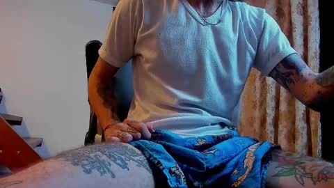 Snapshot of harry_reems_ chatting on 03-07-25, 05:29 OMAR online show from 03-07-25, 05:29