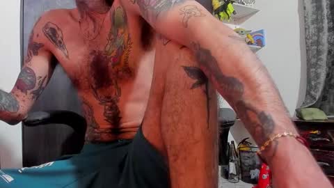 Snapshot of harry_reems_ chatting on 10-19-25, 06:36 OMAR online show from 10-19-25, 06:36