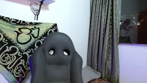 Snapshot of harry_reems_ chatting on 05-06-26, 03:13 OMAR online show from 05-06-26, 03:13