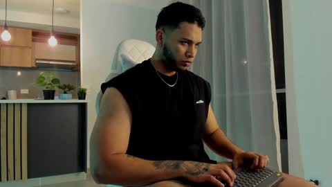 Harry Zandes online show from 12-28-24, 03:04