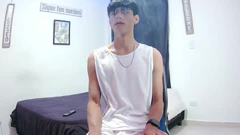 harry thomson online show from 11-13-25, 04:55