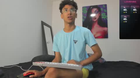 Snapshot of harrytwink18 chatting on 02-28-25, 06:20 HARRY online show from 02-28-25, 06:20