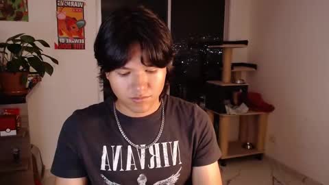 Snapshot of haru_boi chatting on 12-16-25, 06:51 Haru online show from 12-16-25, 06:51