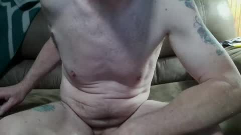 Snapshot of harveybane chatting on 05-11-26, 08:31 philatio online show from 05-11-26, 08:31