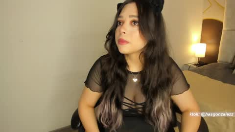 Snapshot of has_gonzalezz chatting on 04-24-26, 04:48 has_gonzalezz online show from 04-24-26, 04:48