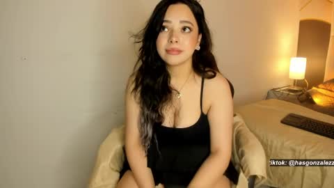 Snapshot of has_gonzalezz chatting on 05-18-26, 06:08 has_gonzalezz online show from 05-18-26, 06:08