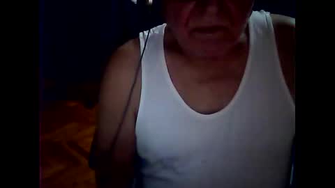 Snapshot of hasanben54398 chatting on 12-16-25, 06:24 hasan online show from 12-16-25, 06:24