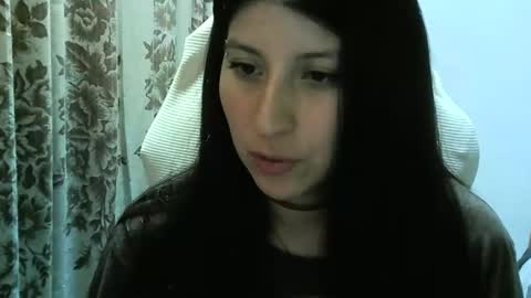 Snapshot of hasley_bbylee chatting on 01-06-25, 03:20 lady online show from 01-06-25, 03:20