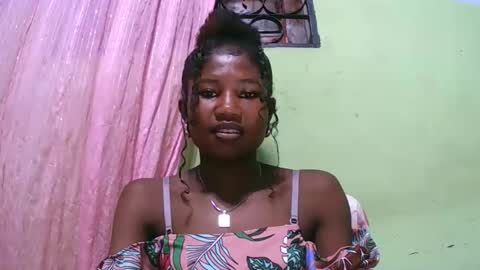 Snapshot of hasleyinah chatting on 01-11-26, 05:01 hasleyinah online show from 01-11-26, 05:01