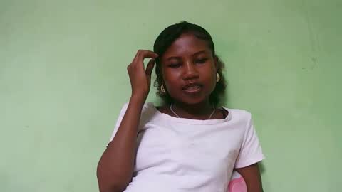 Snapshot of hasleyinah chatting on 03-09-26, 11:14 hasleyinah online show from 03-09-26, 11:14