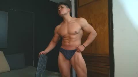 hat_guy01 online show from 07-27-26, 10:06
