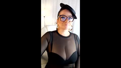 leila online show from 03-14-26, 09:37