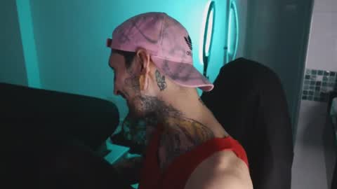 More content   2   online show from 10-10-25, 04:11