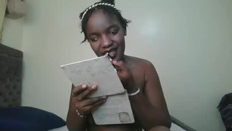 Snapshot of havanna_p chatting on 05-22-26, 06:13 Havanna online show from 05-22-26, 06:13