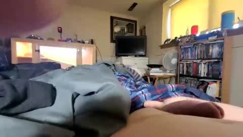 hawkfan1888 online show from 04-14-26, 03:51