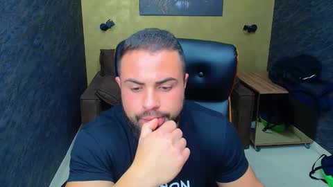 HayesWood online show from 10-27-25, 05:33