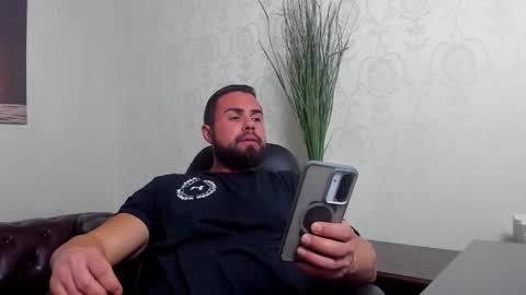 HayesWood online show from 11-22-25, 06:12