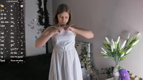 Jenny online show from 04-19-26, 07:16