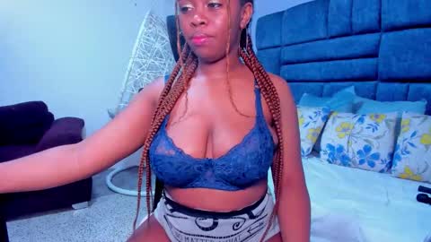 hazel_lanee online show from 11-15-25, 05:27