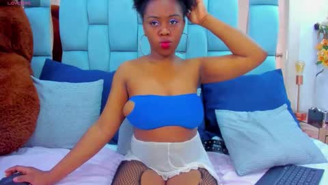 hazel_lanee online show from 03-15-26, 11:00