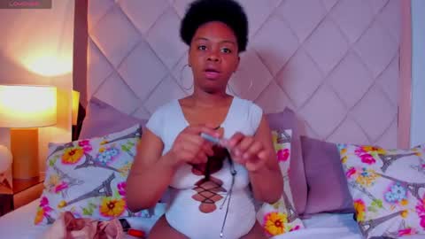 hazel_lanee online show from 05-09-26, 08:41