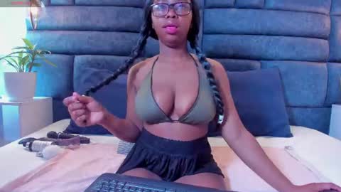 Snapshot of hazel_lanee chatting on 07-20-26, 04:16 hazel_lanee online show from 07-20-26, 04:16