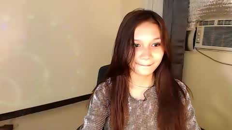 Snapshot of hazel_loves_you143 chatting on 09-16-25, 05:30 hazel_loves_you143 online show from 09-16-25, 05:30