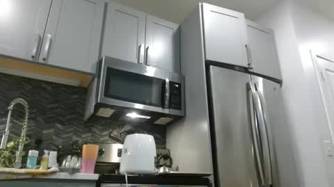 Hazel online show from 01-03-25, 01:16