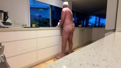 Snapshot of hb2283 chatting on 04-24-26, 08:11 h babe online show from 04-24-26, 08:11