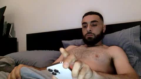 Snapshot of hbabian chatting on 05-24-26, 04:12 hbabian online show from 05-24-26, 04:12
