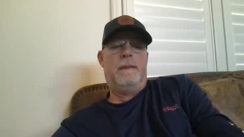 Snapshot of hdeuce22 chatting on 02-05-26, 06:34 Hdeuce22 online show from 02-05-26, 06:34