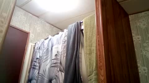 Snapshot of headshop_ chatting on 01-13-25, 12:30 Cloudznpointzsex online show from 01-13-25, 12:30