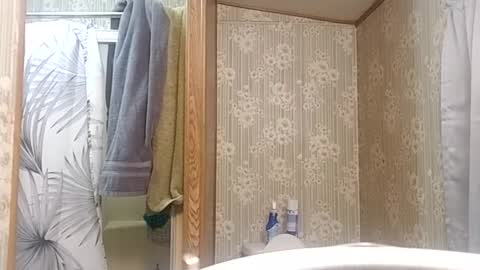 Snapshot of headshop_ chatting on 01-21-25, 08:08 Cloudznpointzsex online show from 01-21-25, 08:08