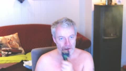 Healerdick53 online show from 04-10-26, 05:01